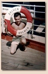 Rettungsring eines der Schiffe.