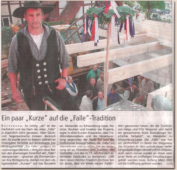 Richtfest an der Falle mit Richtkranz.